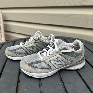 New Balance 990v5 Kids (Size 3Y) - Good Condition!